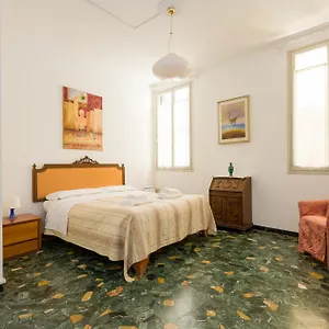 Kyra's House Apartment Venice